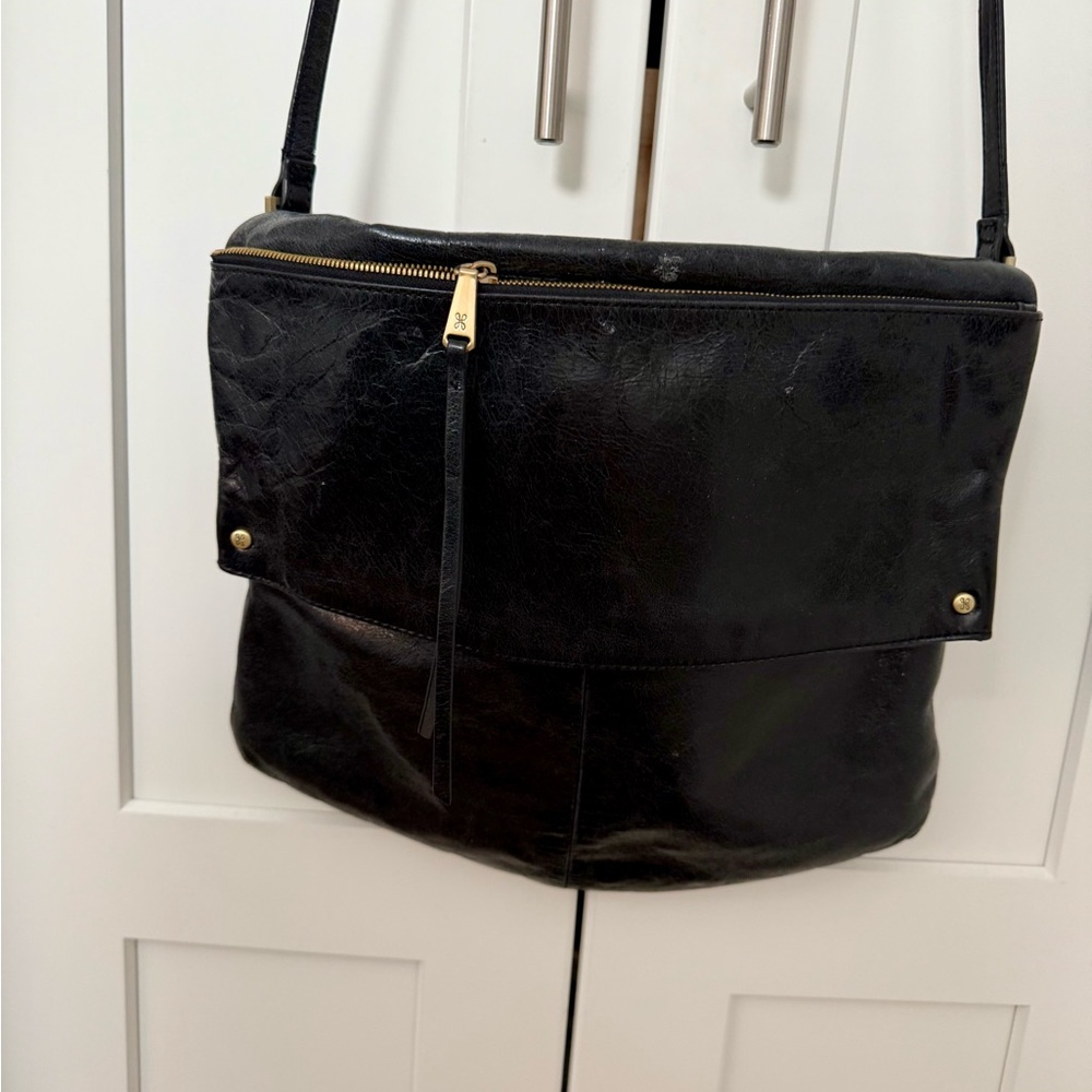 HOBO Black Patent Leather Floral Patterned Interior Bag
